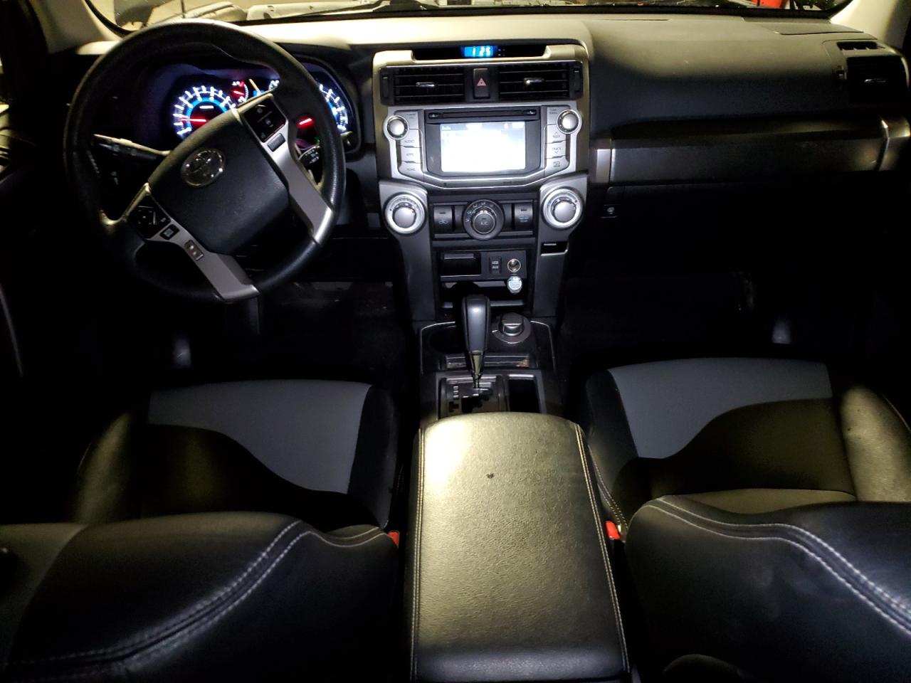 TOYOTA 4RUNNER SR5/SR5 PREMIUM