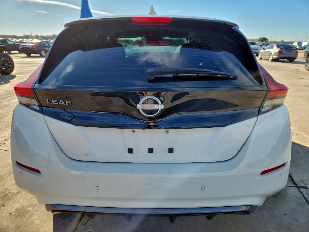 NISSAN LEAF S