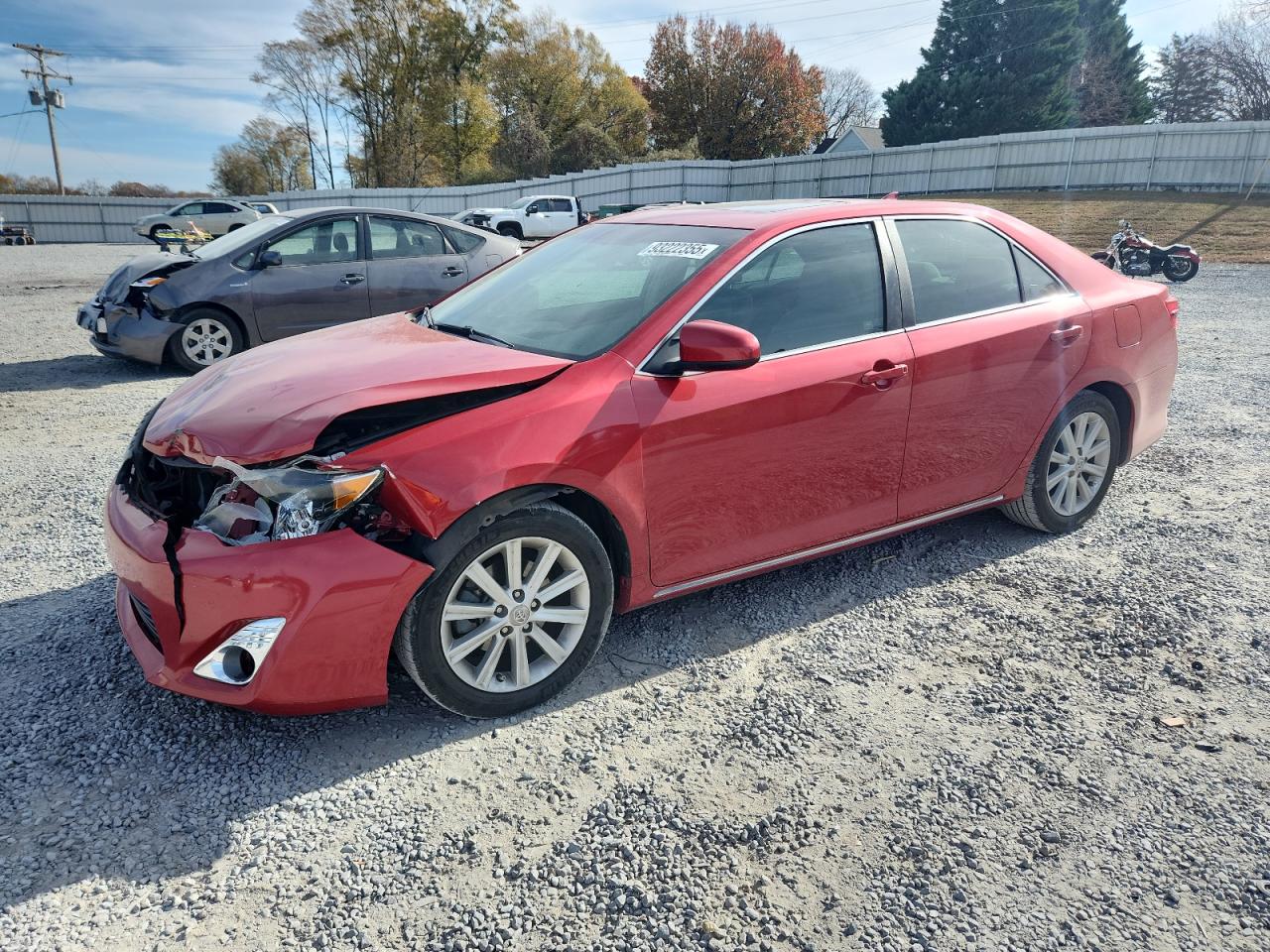 TOYOTA CAMRY SE