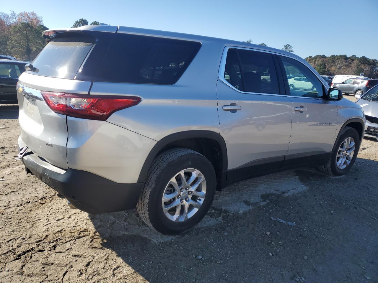 CHEVROLET TRAVERSE LS