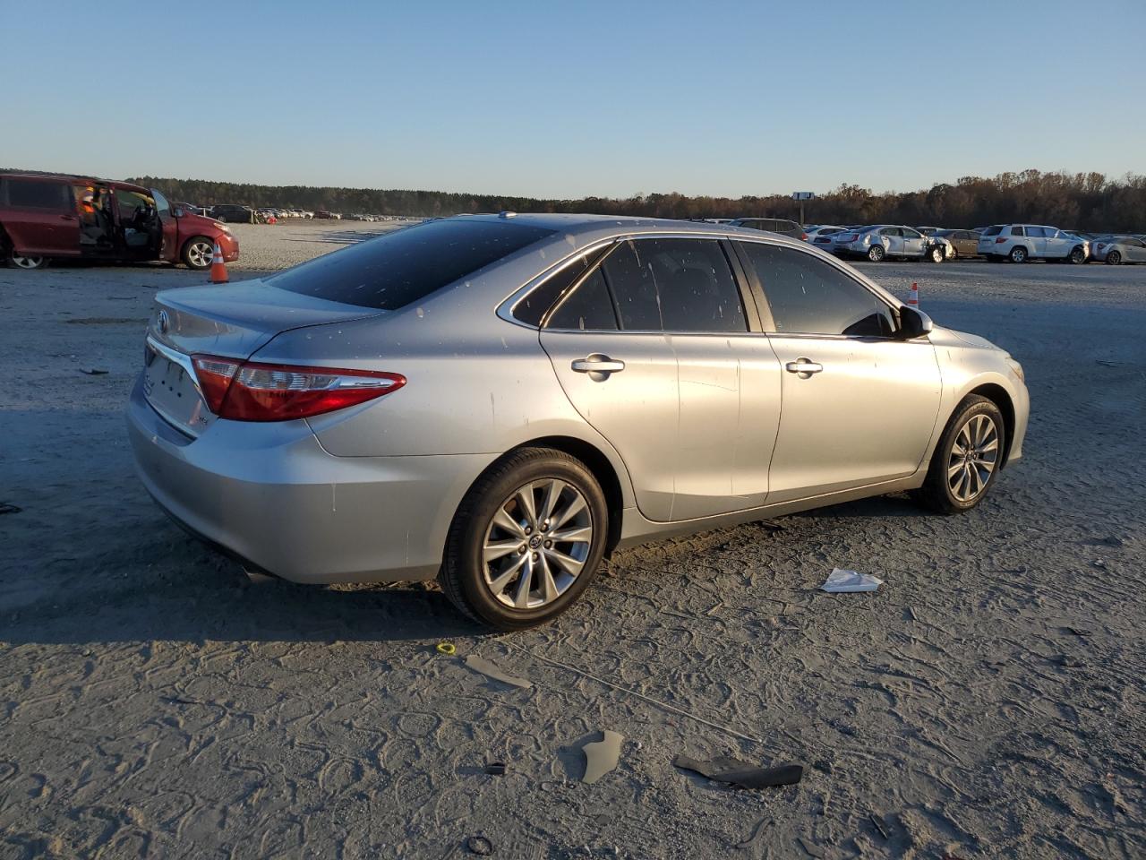 TOYOTA CAMRY LE