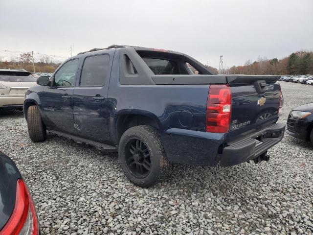 2011 CHEVROLET AVALANCHE #3316736405