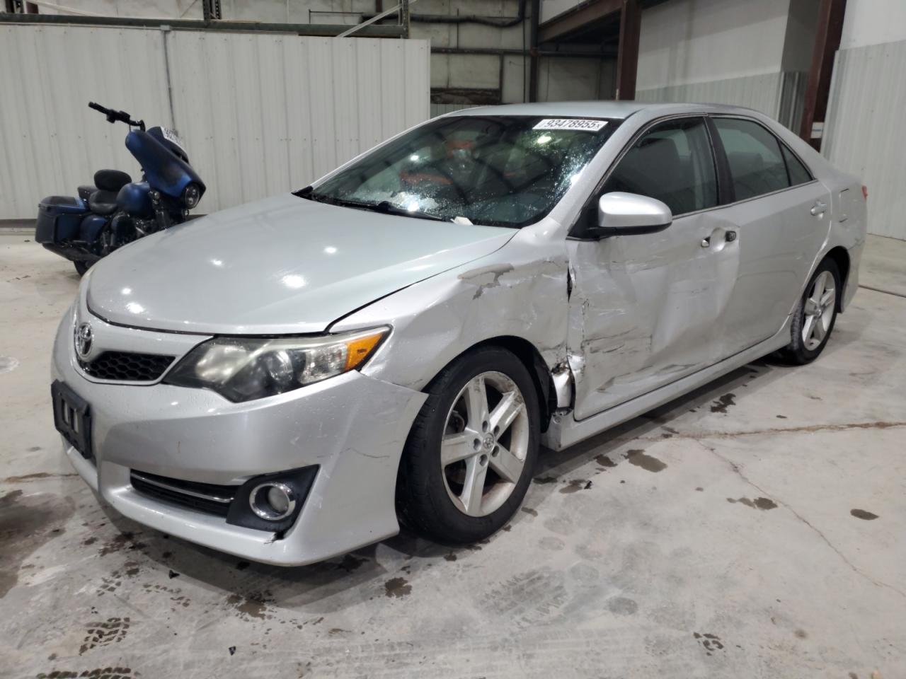 TOYOTA CAMRY L