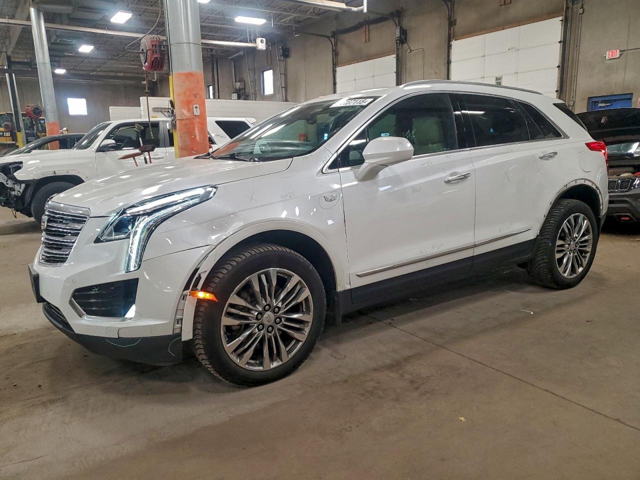 CADILLAC XT5 PREMIUM LUXURY