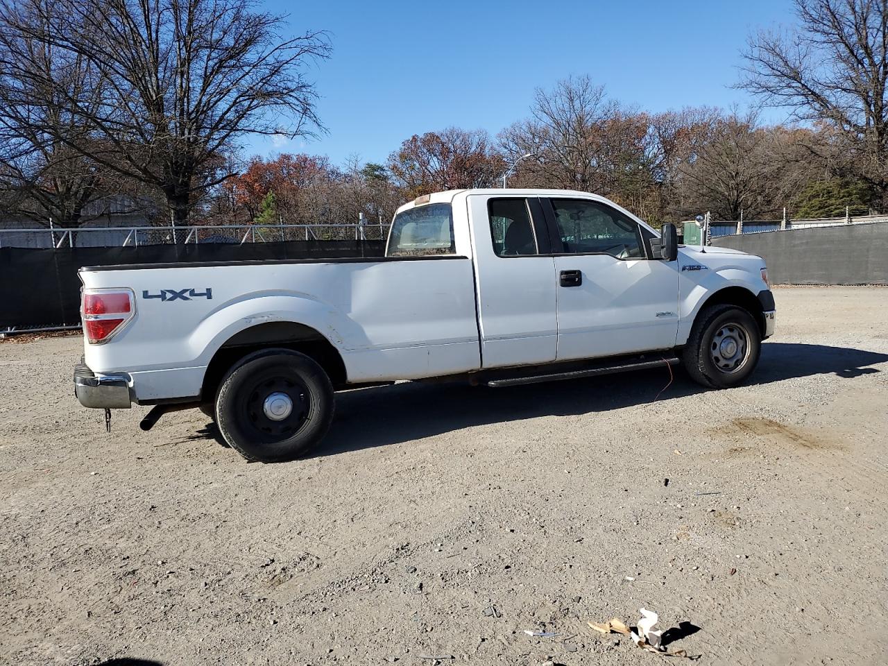 FORD F-150 SUPER CAB