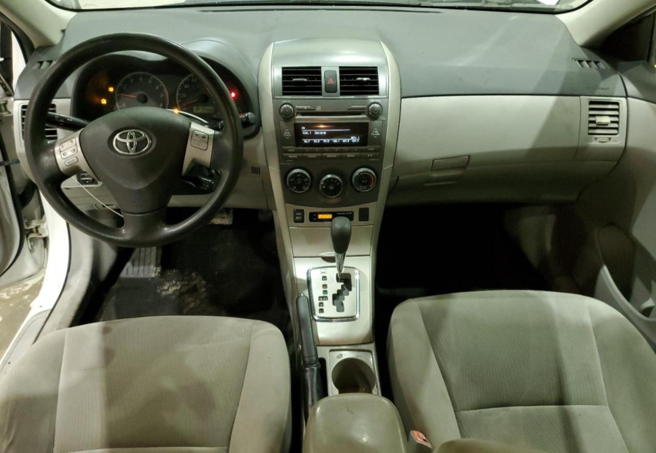 TOYOTA COROLLA BASE