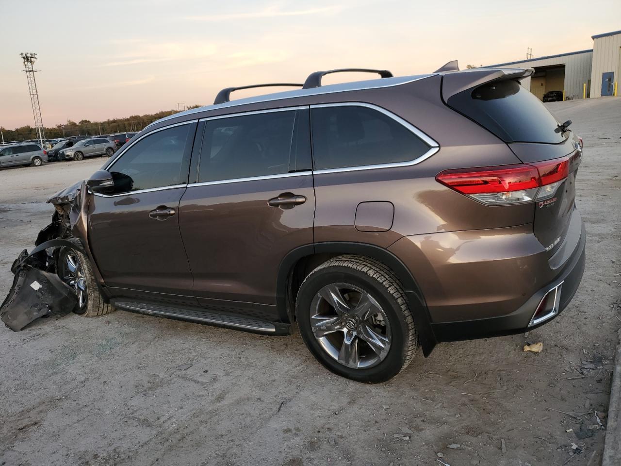 TOYOTA HIGHLANDER LIMITED