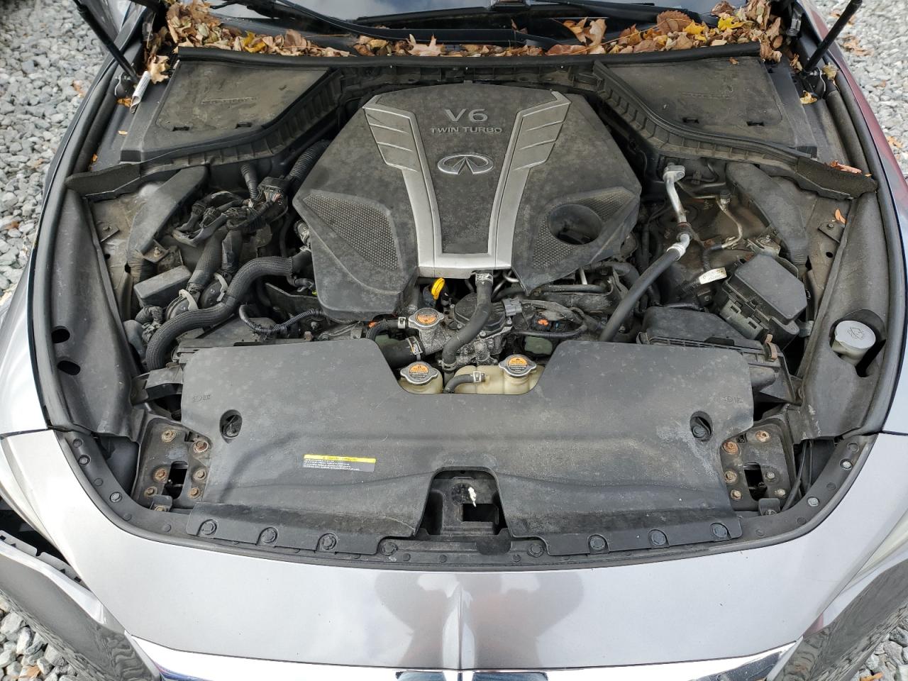 INFINITI Q60 RED SPORT 400