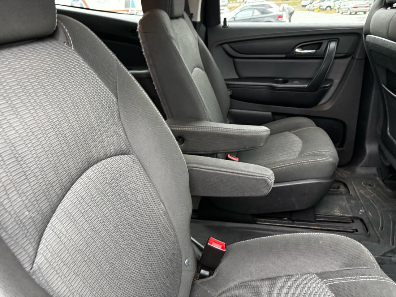 CHEVROLET TRAVERSE LT