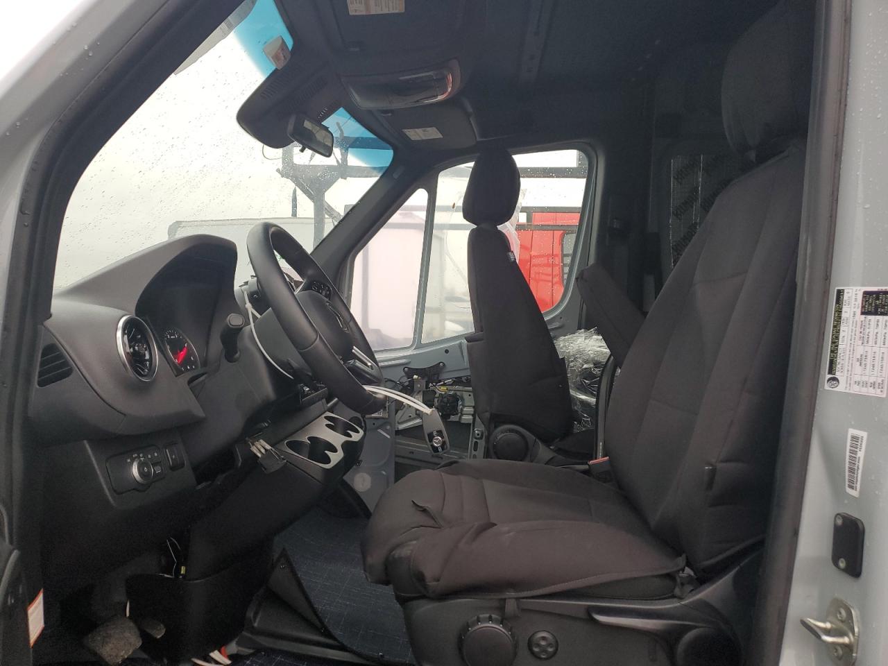 MERCEDES-BENZ SPRINTER 2500