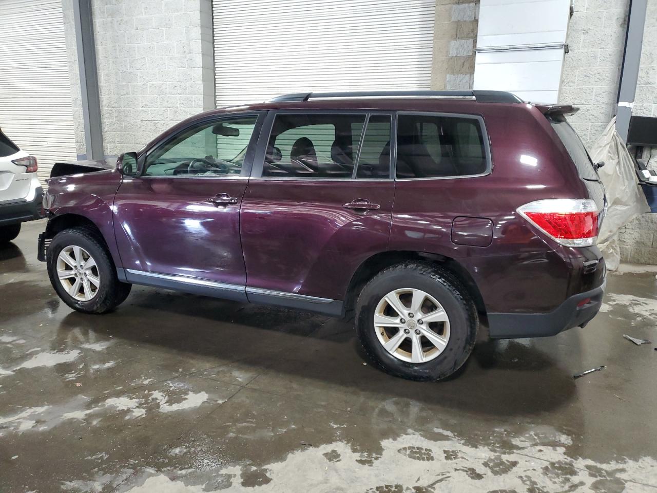 TOYOTA HIGHLANDER BASE