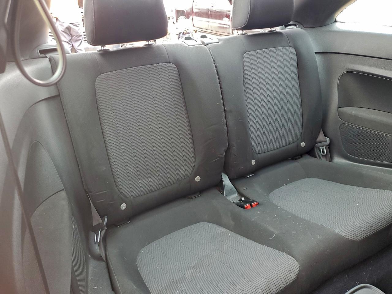 VOLKSWAGEN BEETLE 1.8T