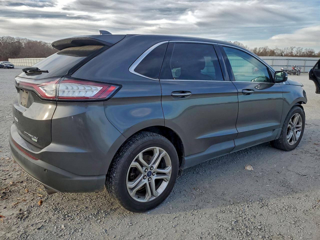 FORD EDGE TITANIUM
