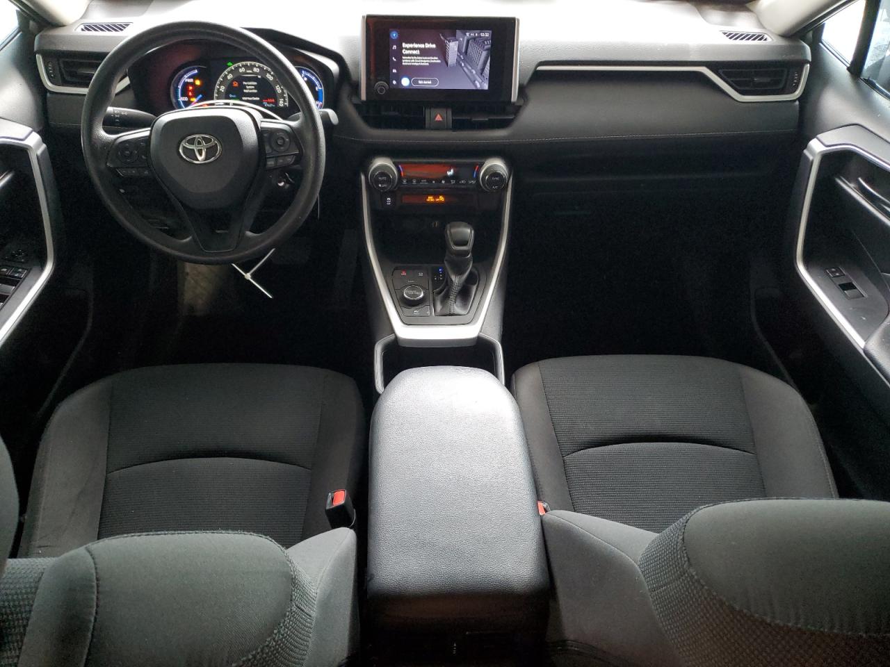 TOYOTA RAV4 LE
