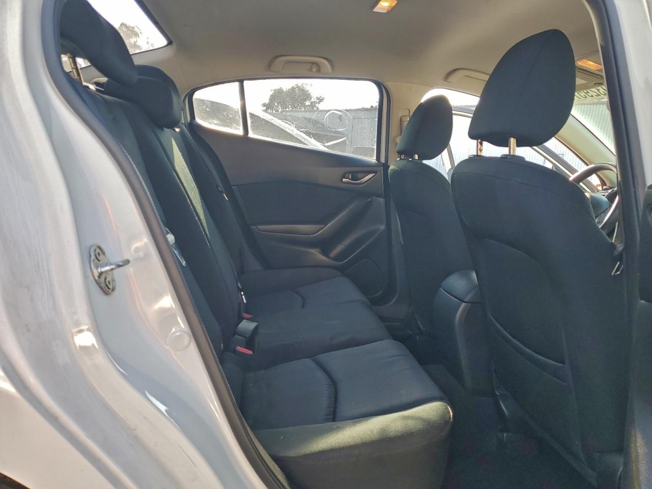 Lot #3310311993 2015 MAZDA 3 SPORT