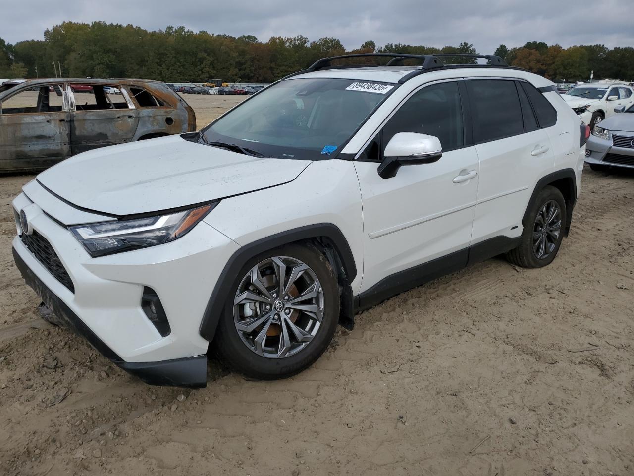 TOYOTA RAV4 XLE PREMIUM