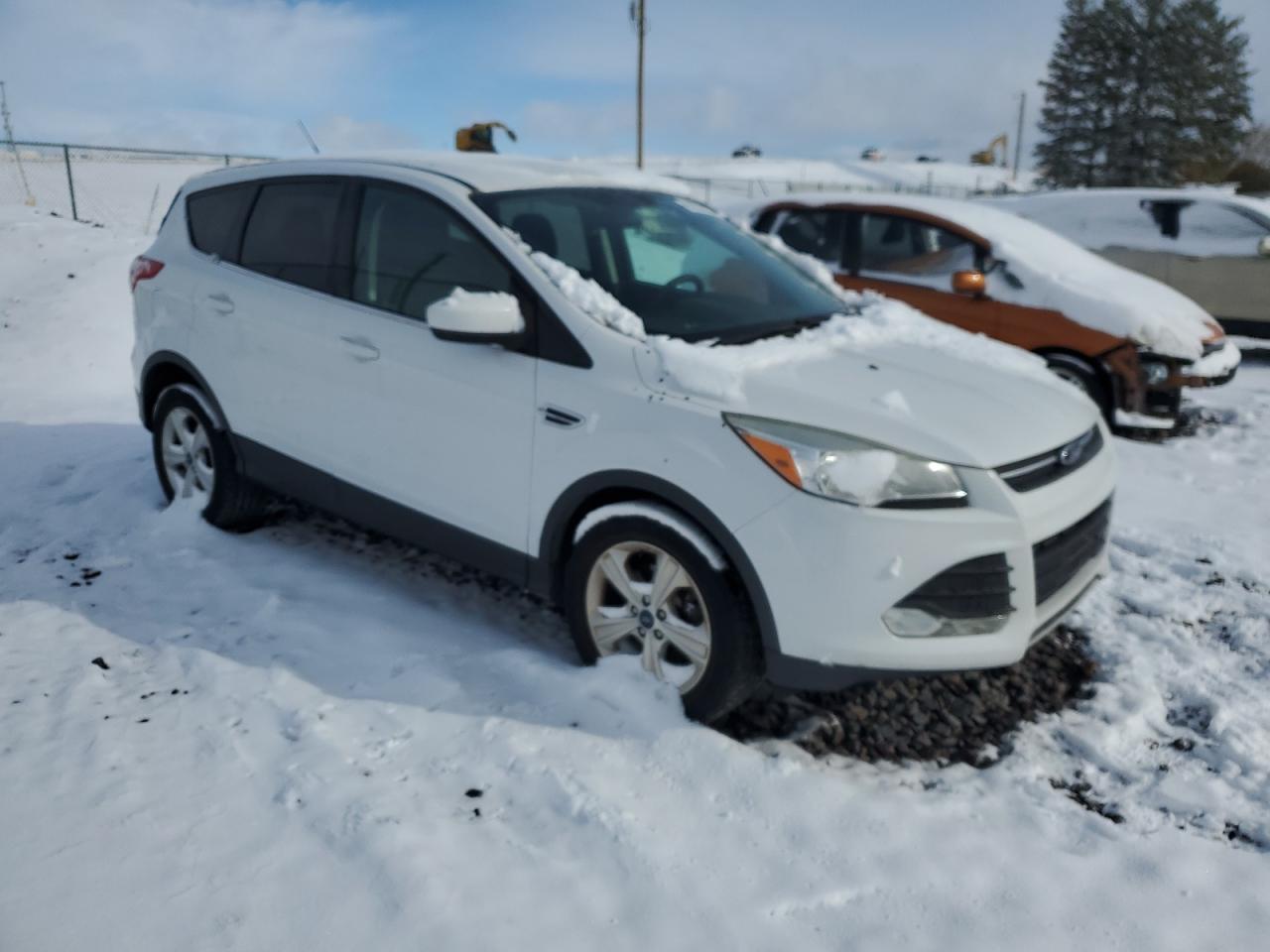 FORD ESCAPE SE