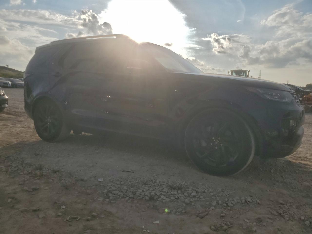 LAND ROVER DISCOVERY SE