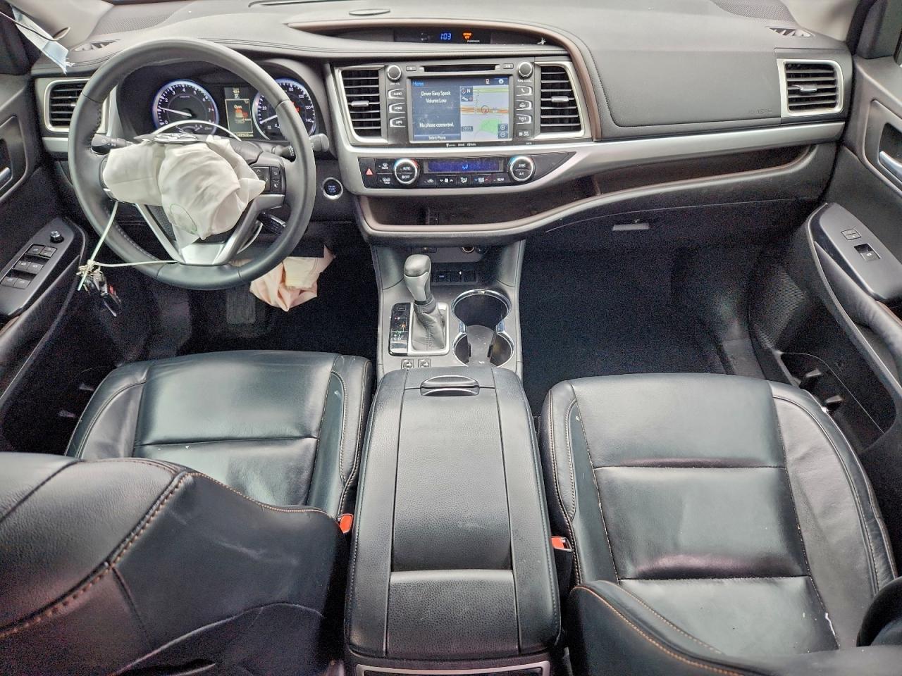 TOYOTA HIGHLANDER XLE