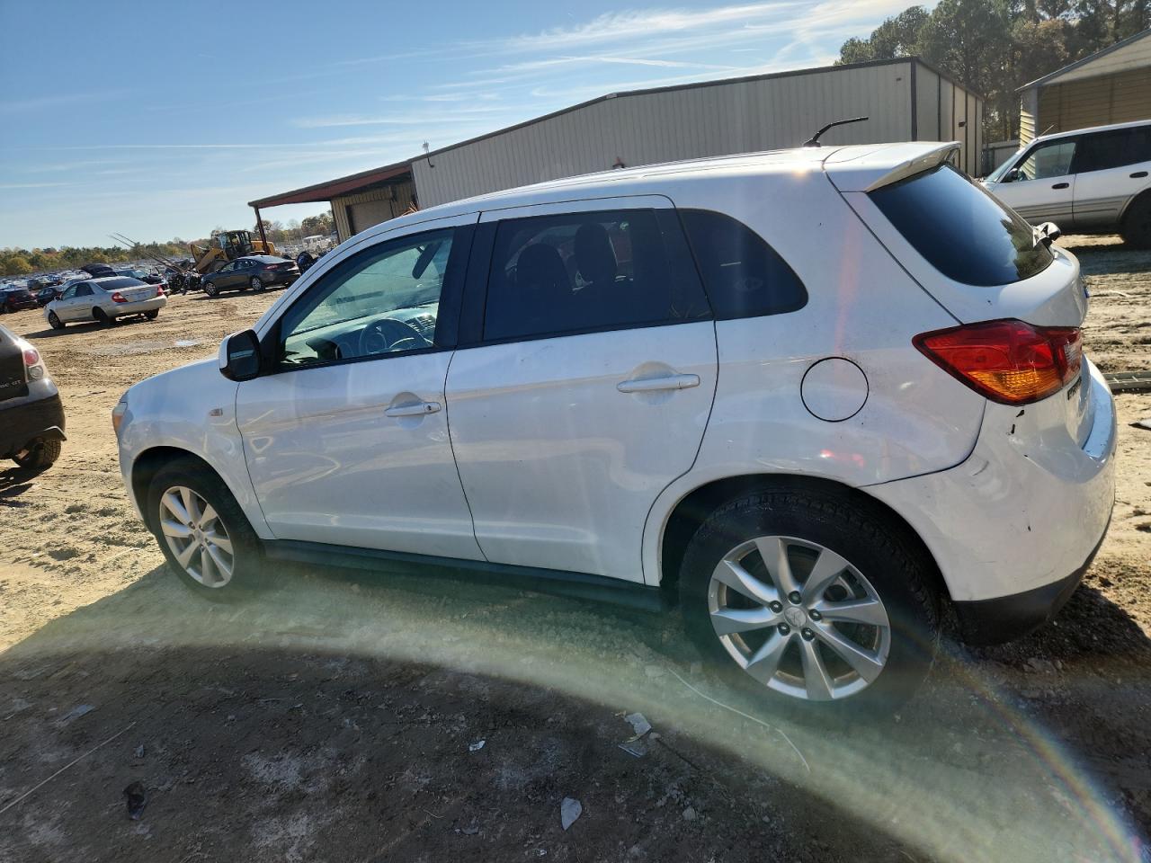 MITSUBISHI OUTLANDER ES