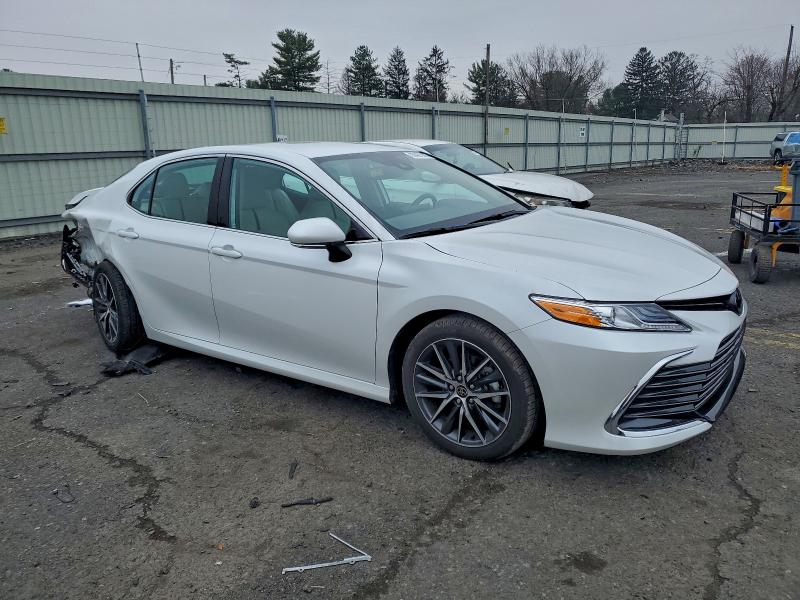 2023 TOYOTA CAMRY XLE #3301746393