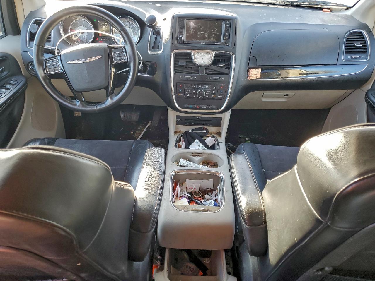 CHRYSLER TOWN & COUNTRY TOURING L