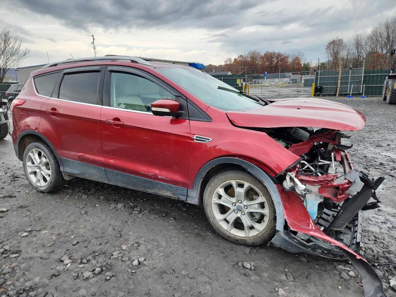 FORD ESCAPE TITANIUM