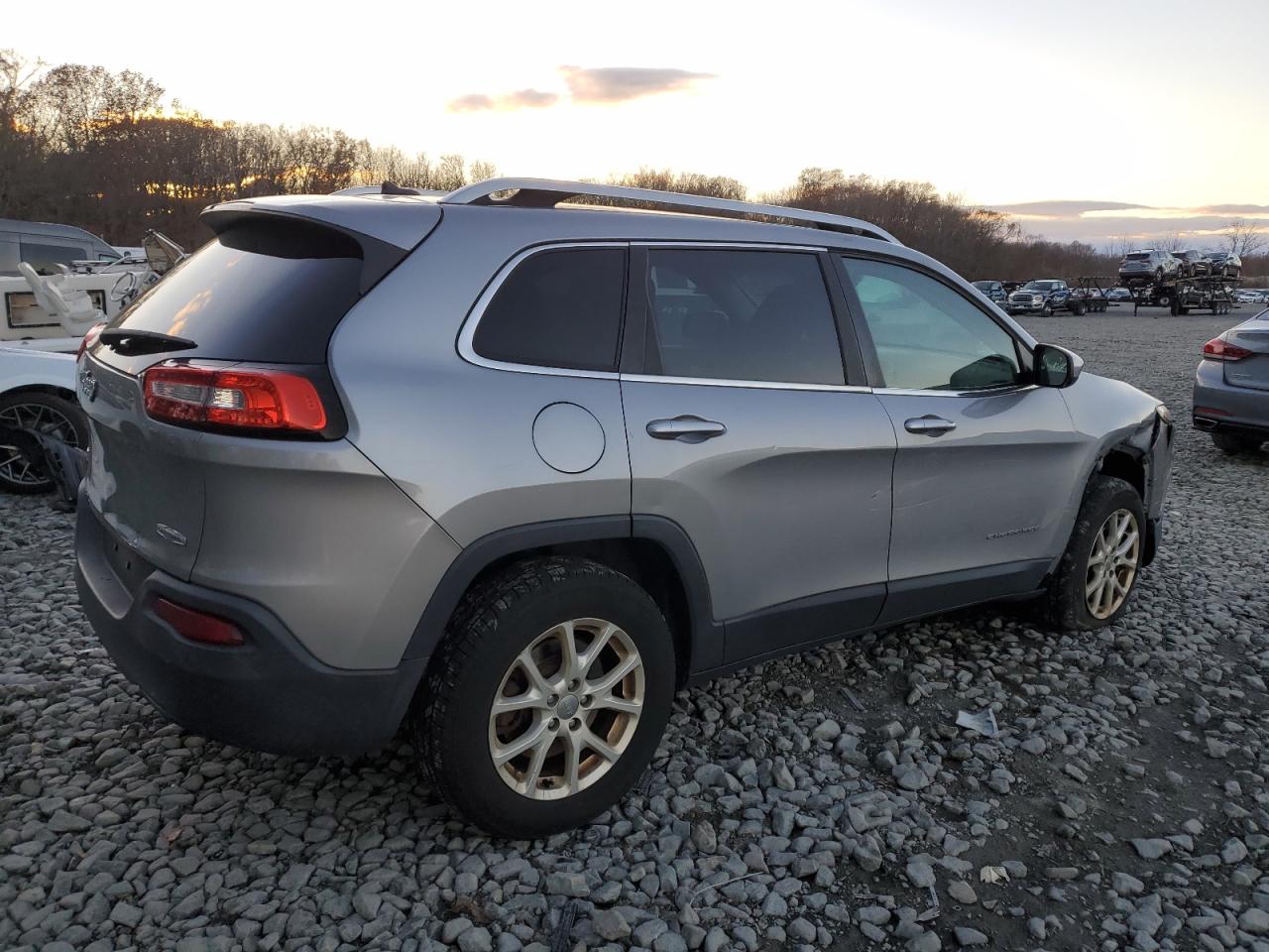 JEEP GRAND CHEROKEE LATITUDE