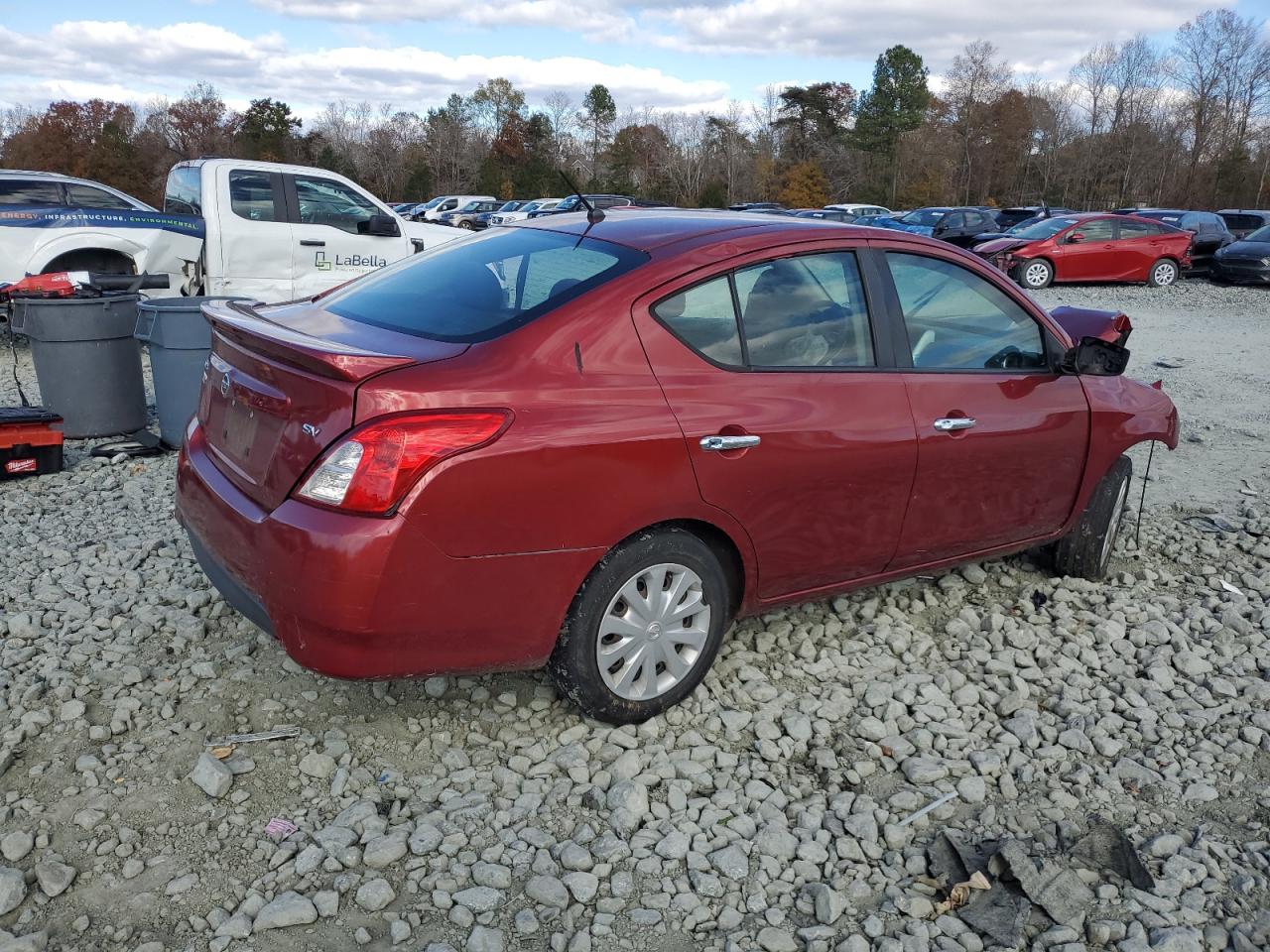 NISSAN VERSA S