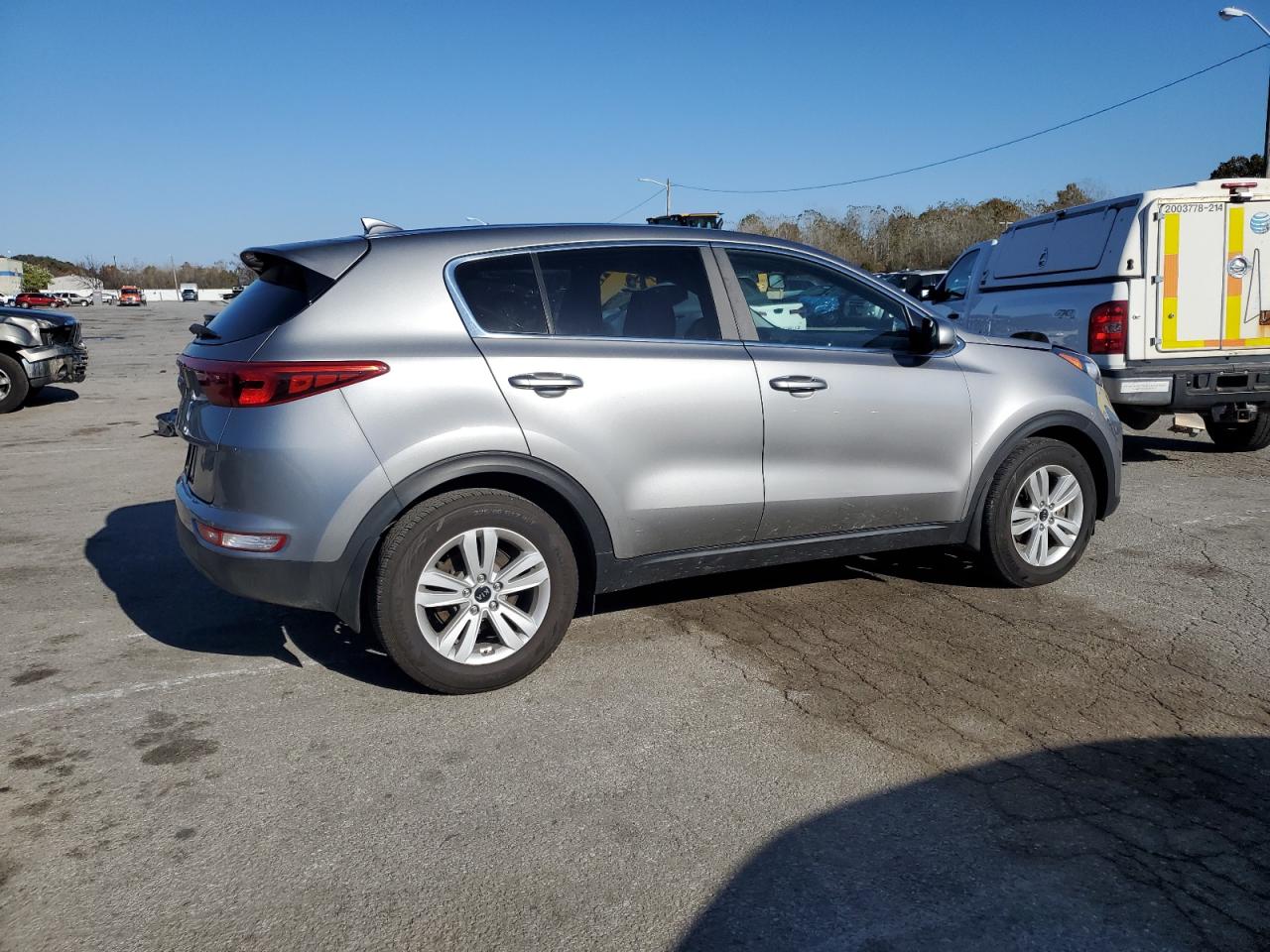 KIA SPORTAGE LX
