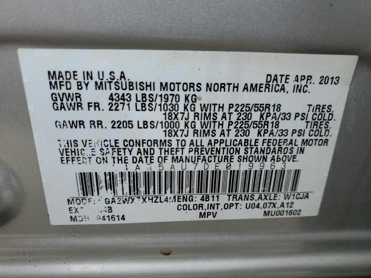 MITSUBISHI OUTLANDER LE