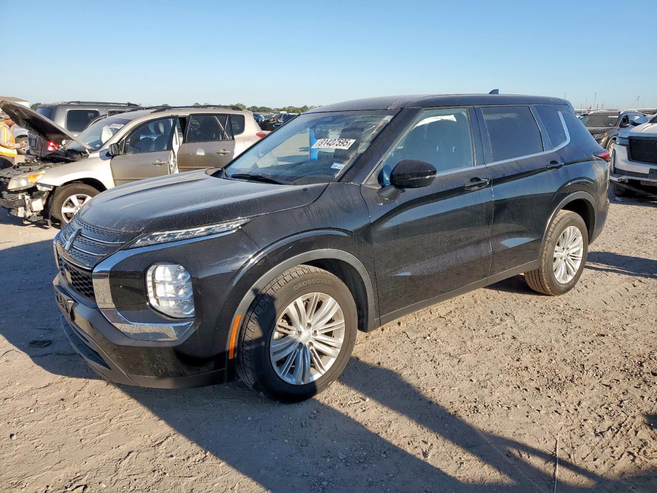 MITSUBISHI OUTLANDER ES