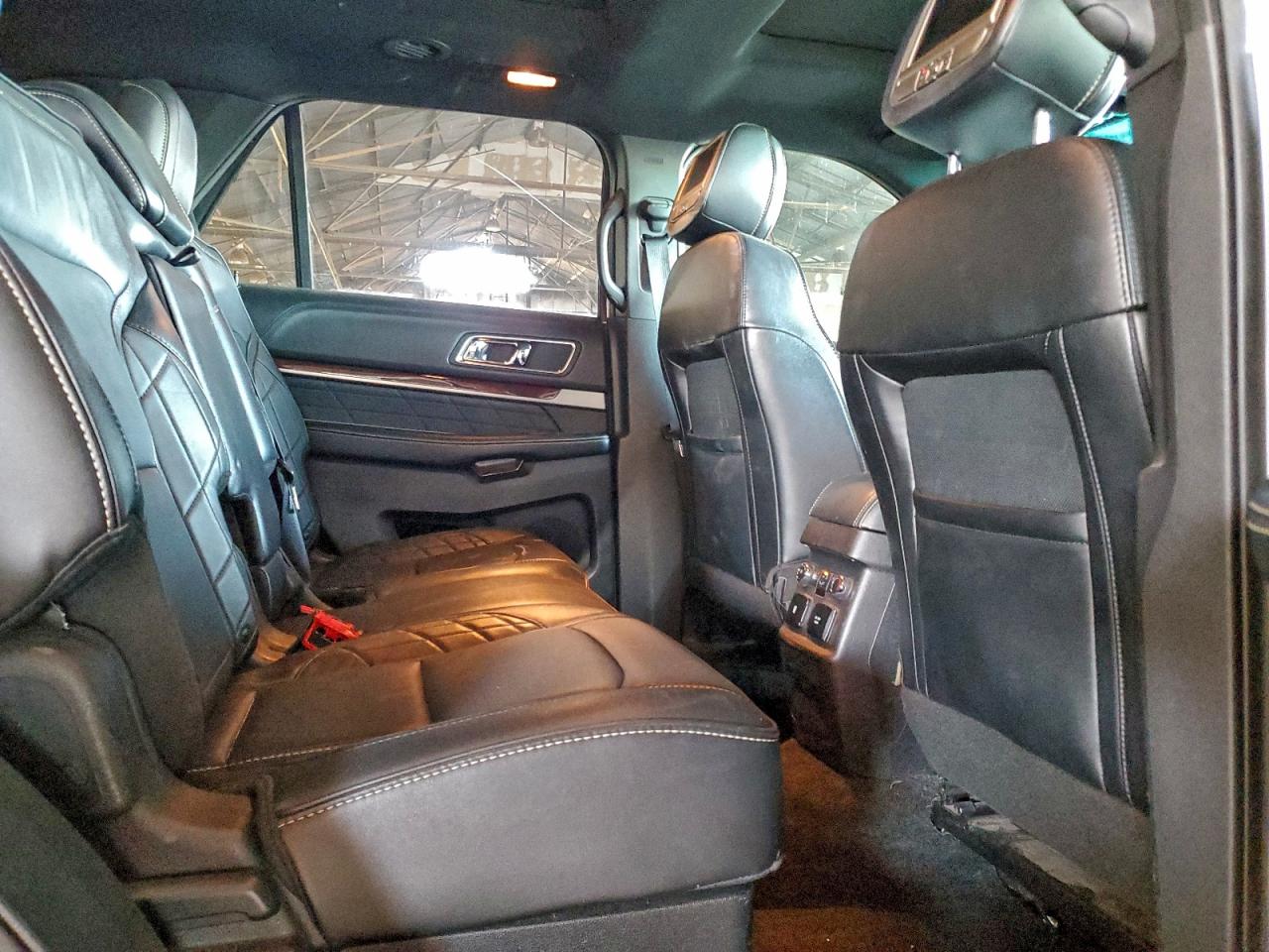 FORD EXPLORER PLATINUM