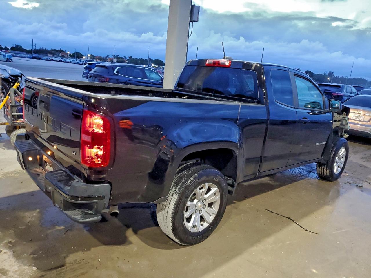 Lot #3301782359 2021 CHEVROLET COLORADO L