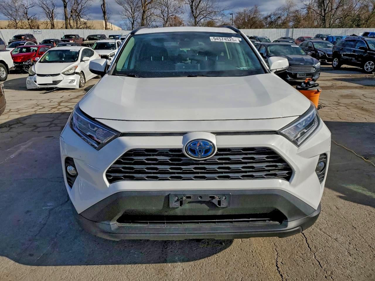 Lot #3316712445 2019 TOYOTA RAV4 XLE