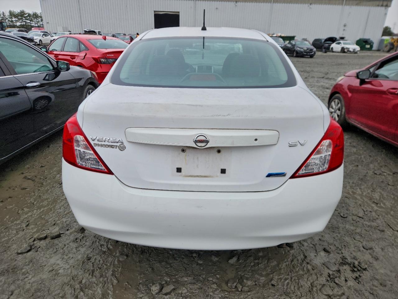 NISSAN VERSA S