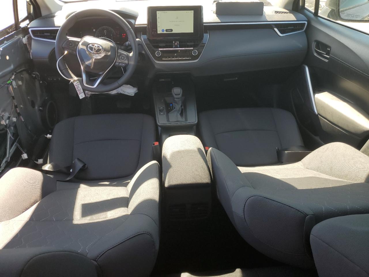 TOYOTA COROLLA CROSS LE