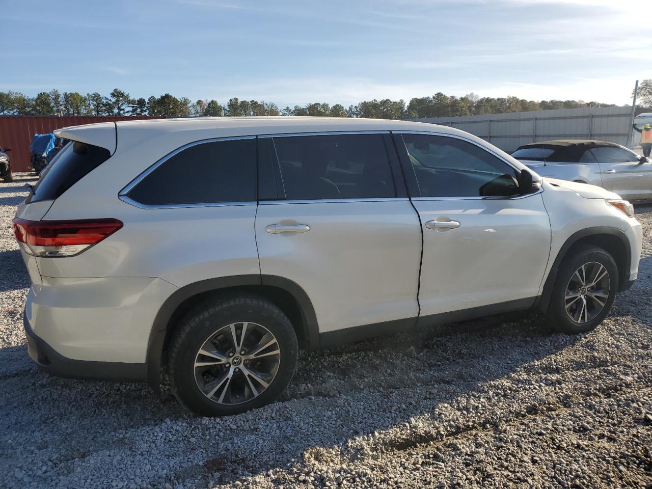 TOYOTA HIGHLANDER LE