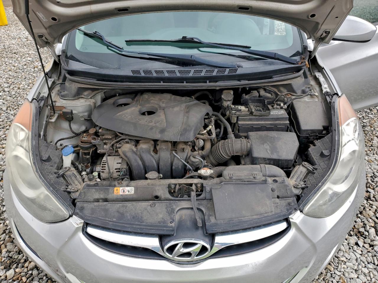 HYUNDAI ELANTRA GLS