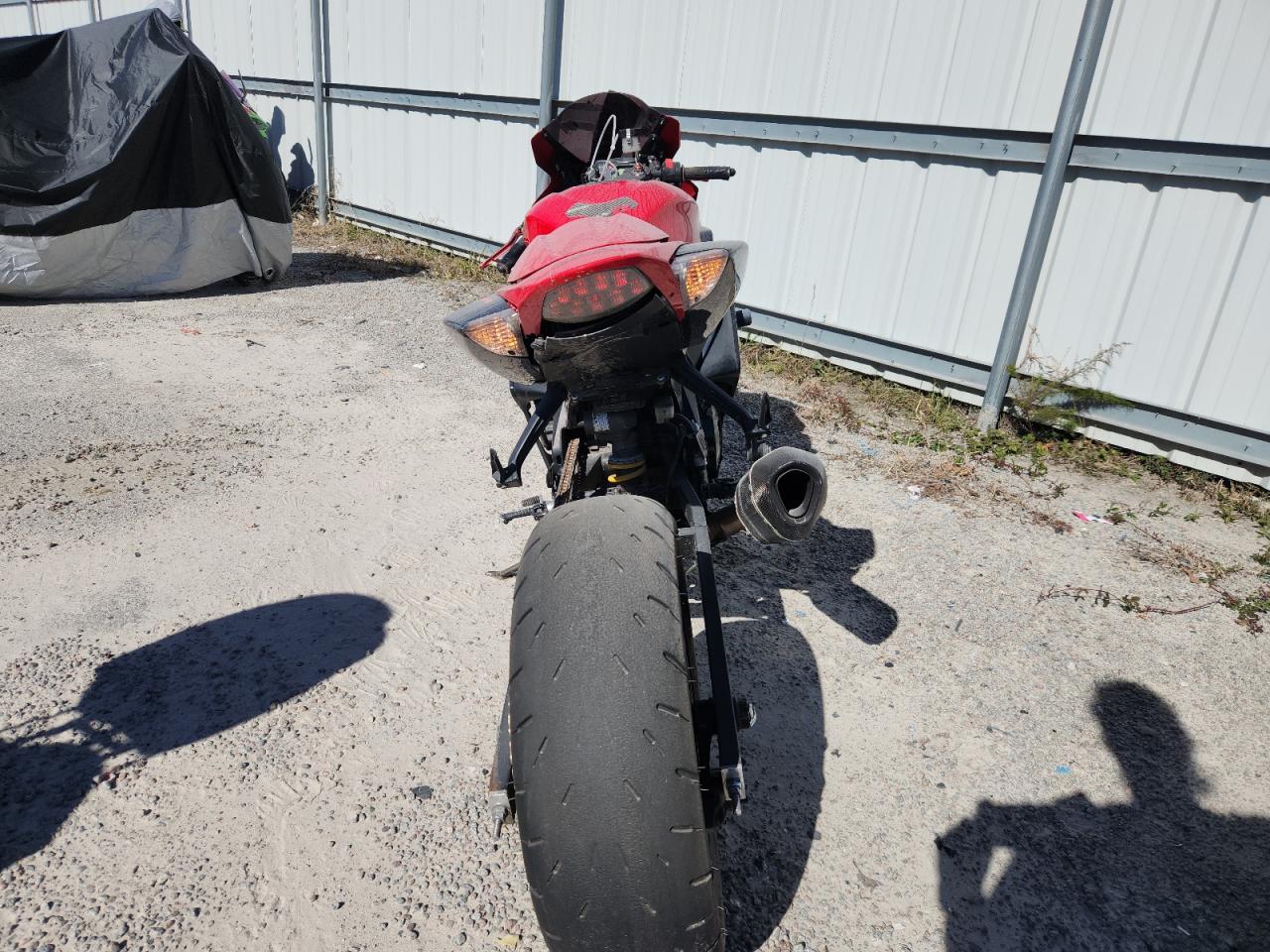 Lot #3291280967 2006 SUZUKI GSX-R1000