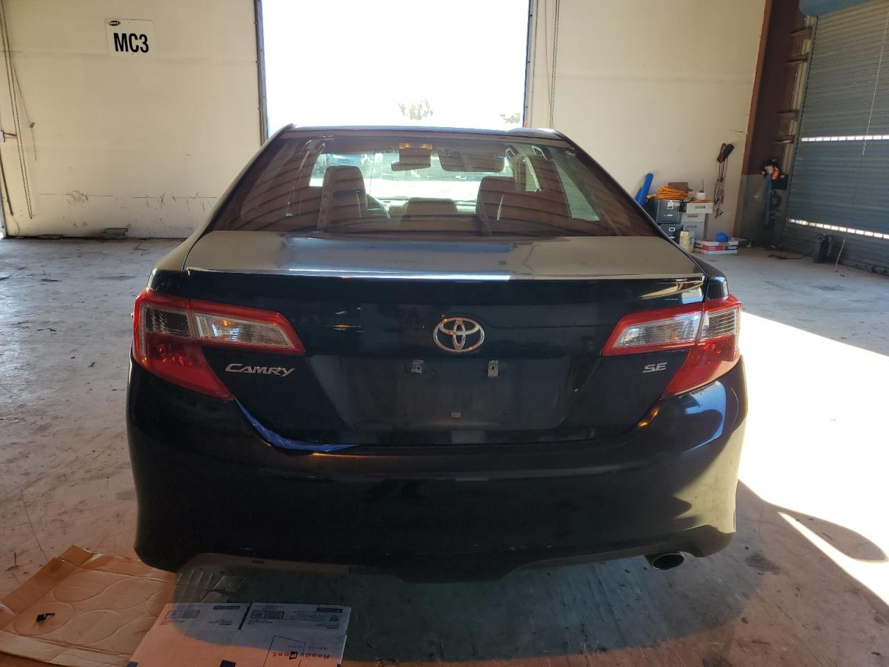 TOYOTA CAMRY BASE