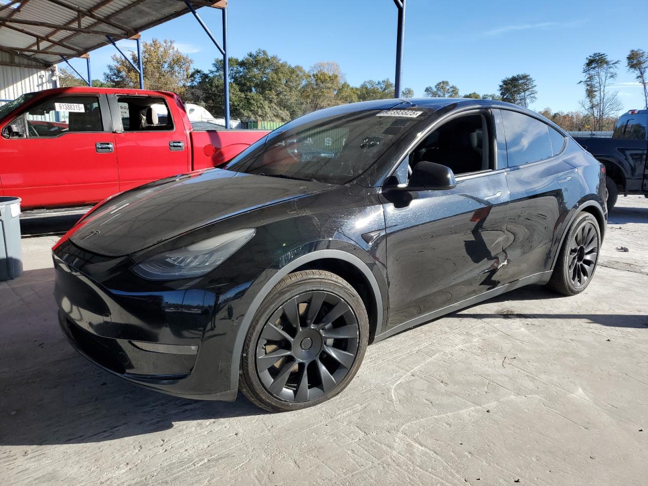 TESLA MODEL Y