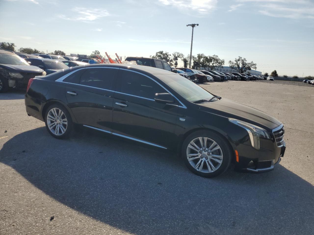 CADILLAC XTS LUXURY