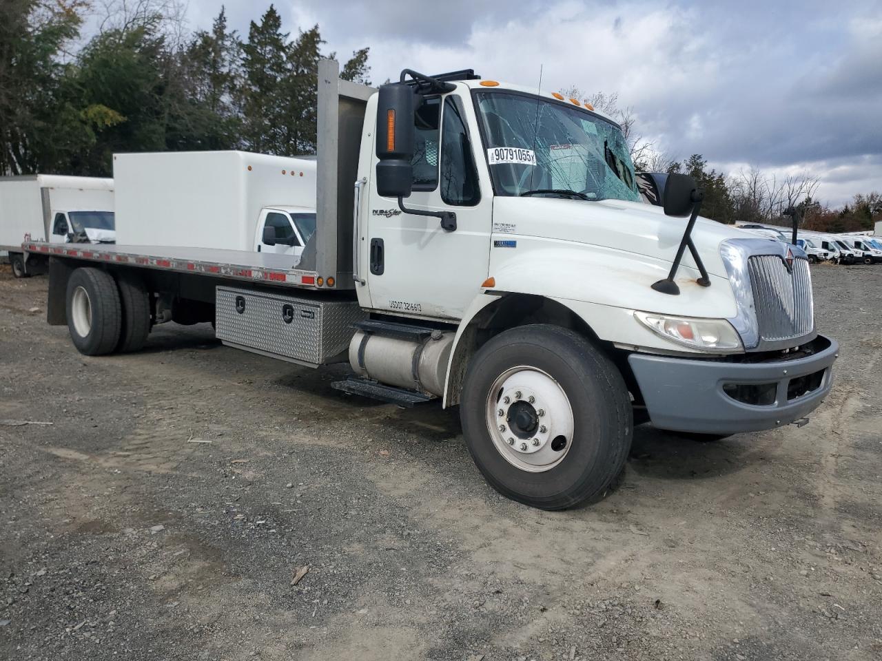 Lot #3284746520 2014 INTERNATIONAL 4000 4300