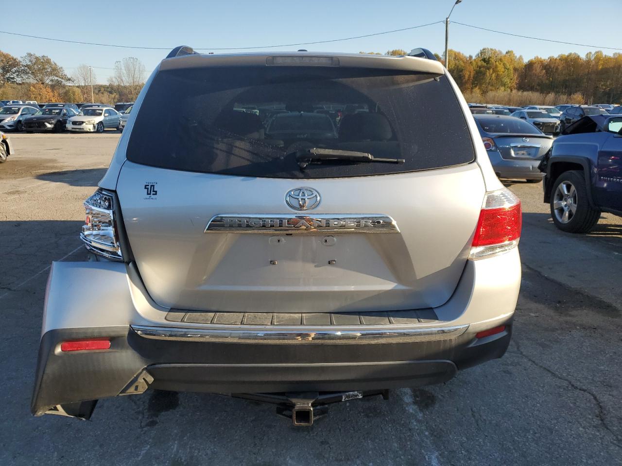 TOYOTA HIGHLANDER BASE