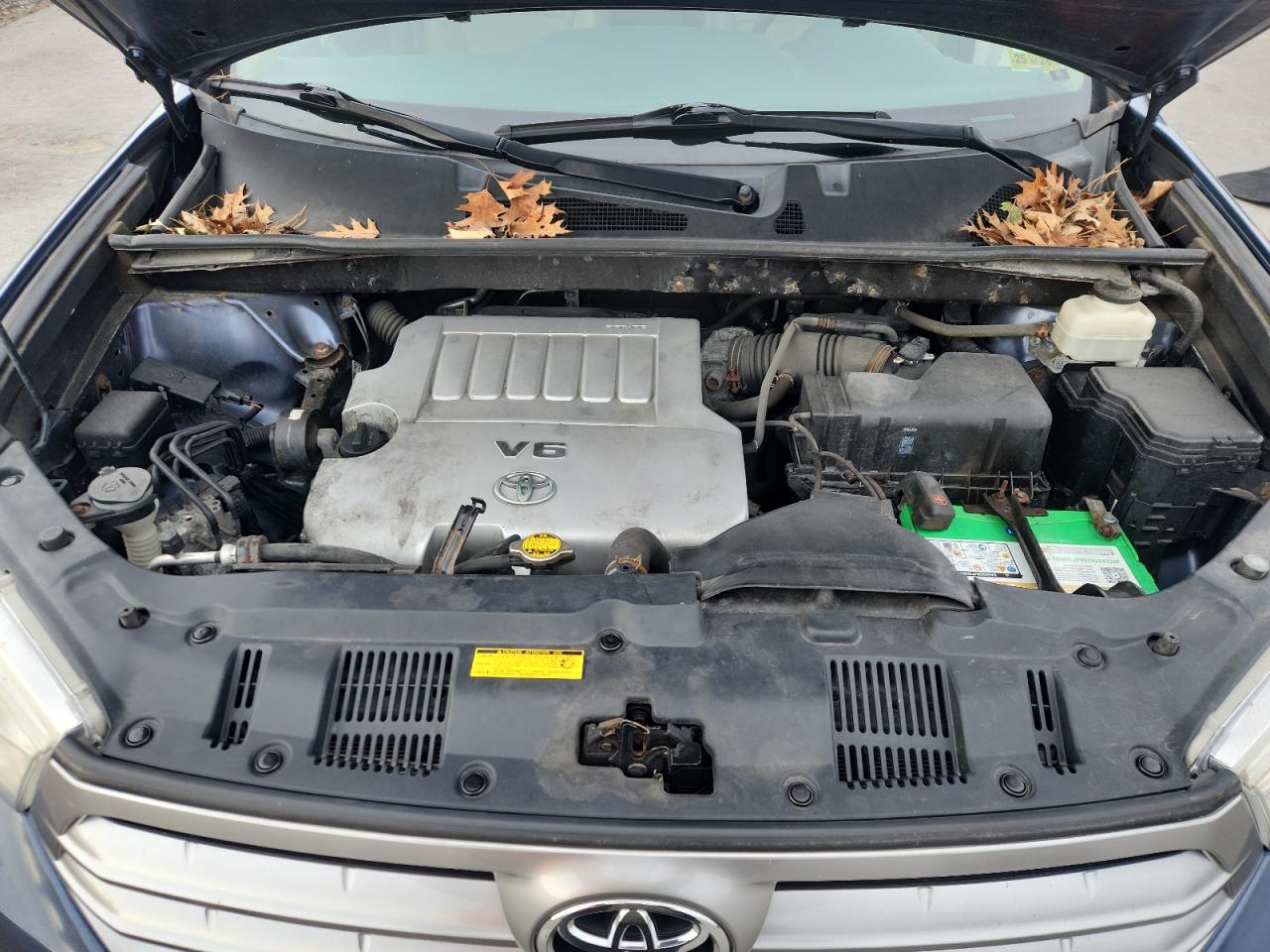 TOYOTA HIGHLANDER BASE