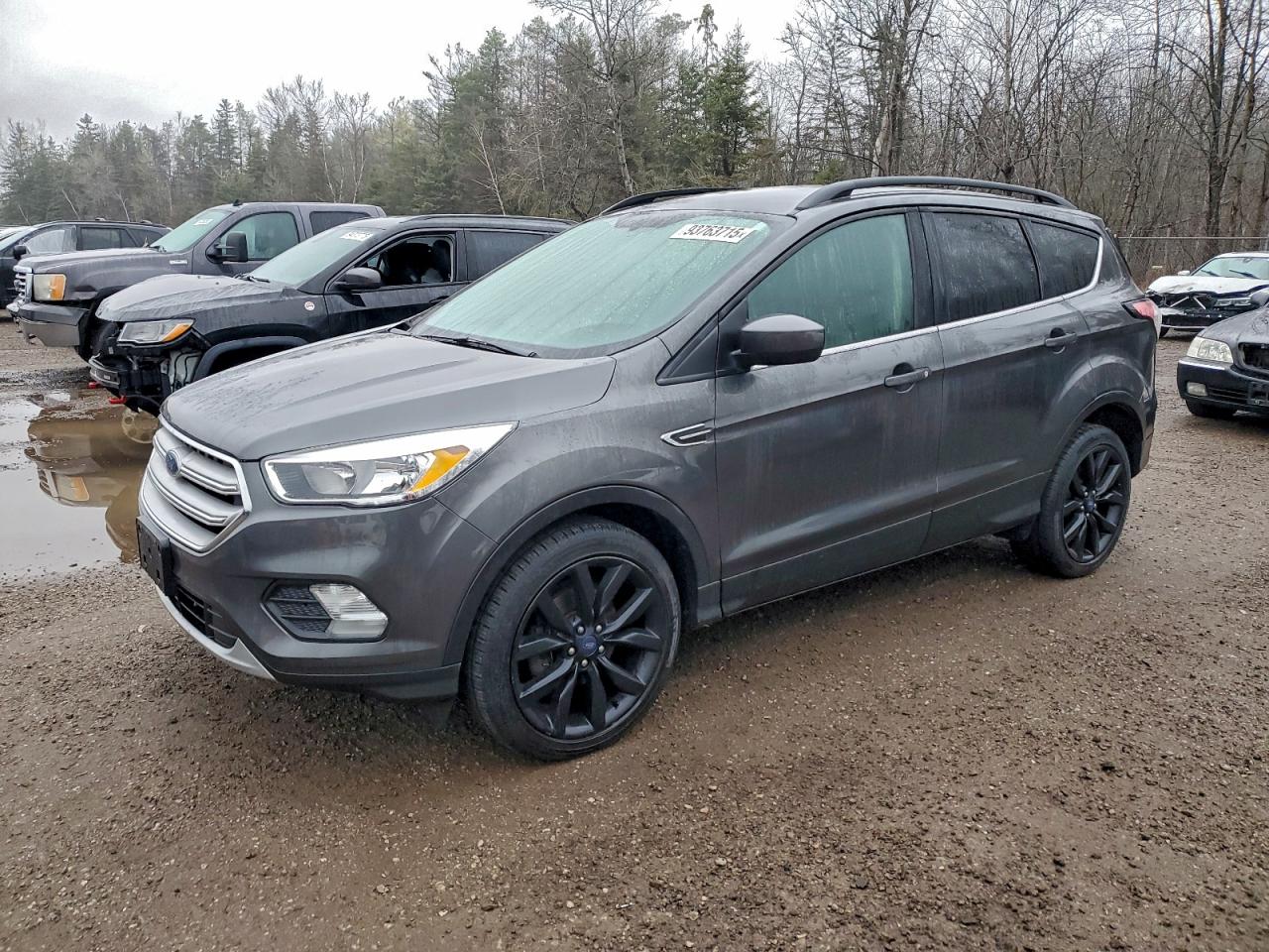FORD ESCAPE SE