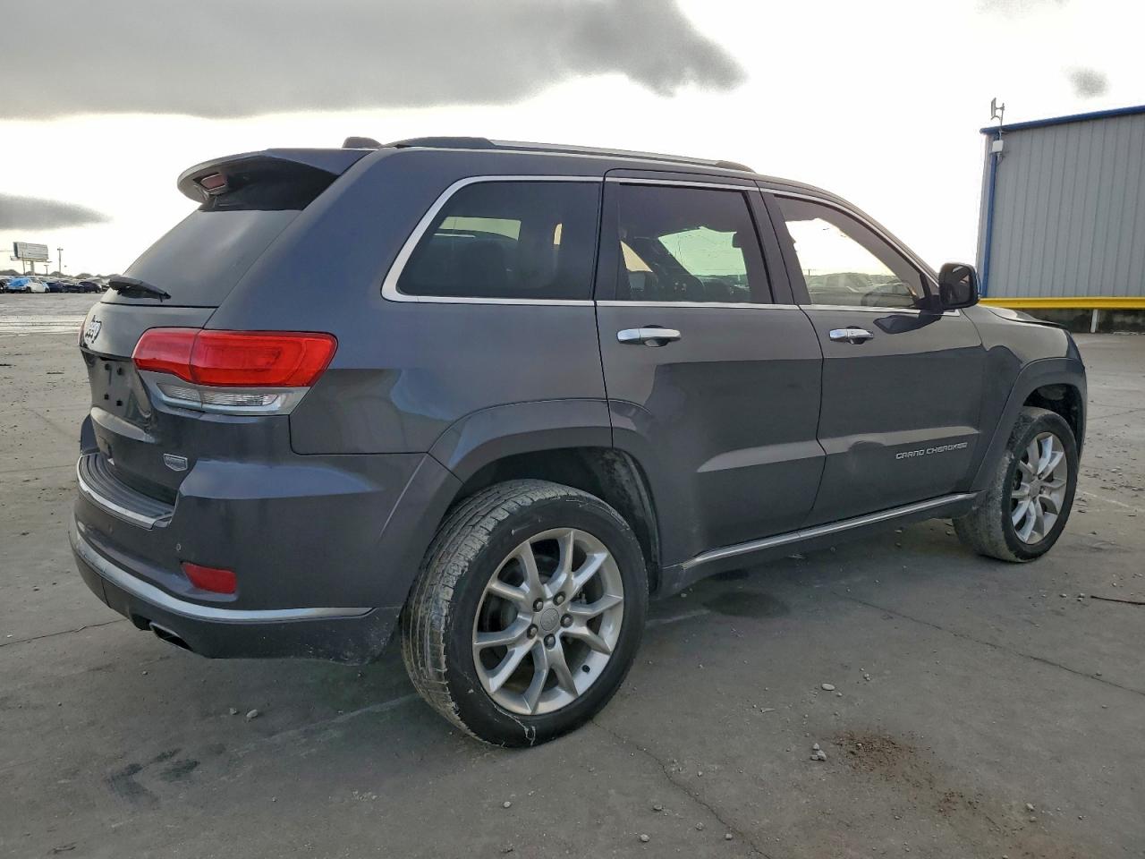 JEEP GRAND CHEROKEE SUMMIT