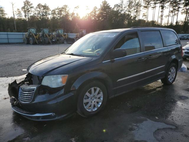 Global Auto Auctions: 2013 CHRYSLER TOWN & COU