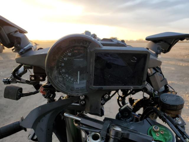 2025 KAWASAKI ZX1002 #3302983630